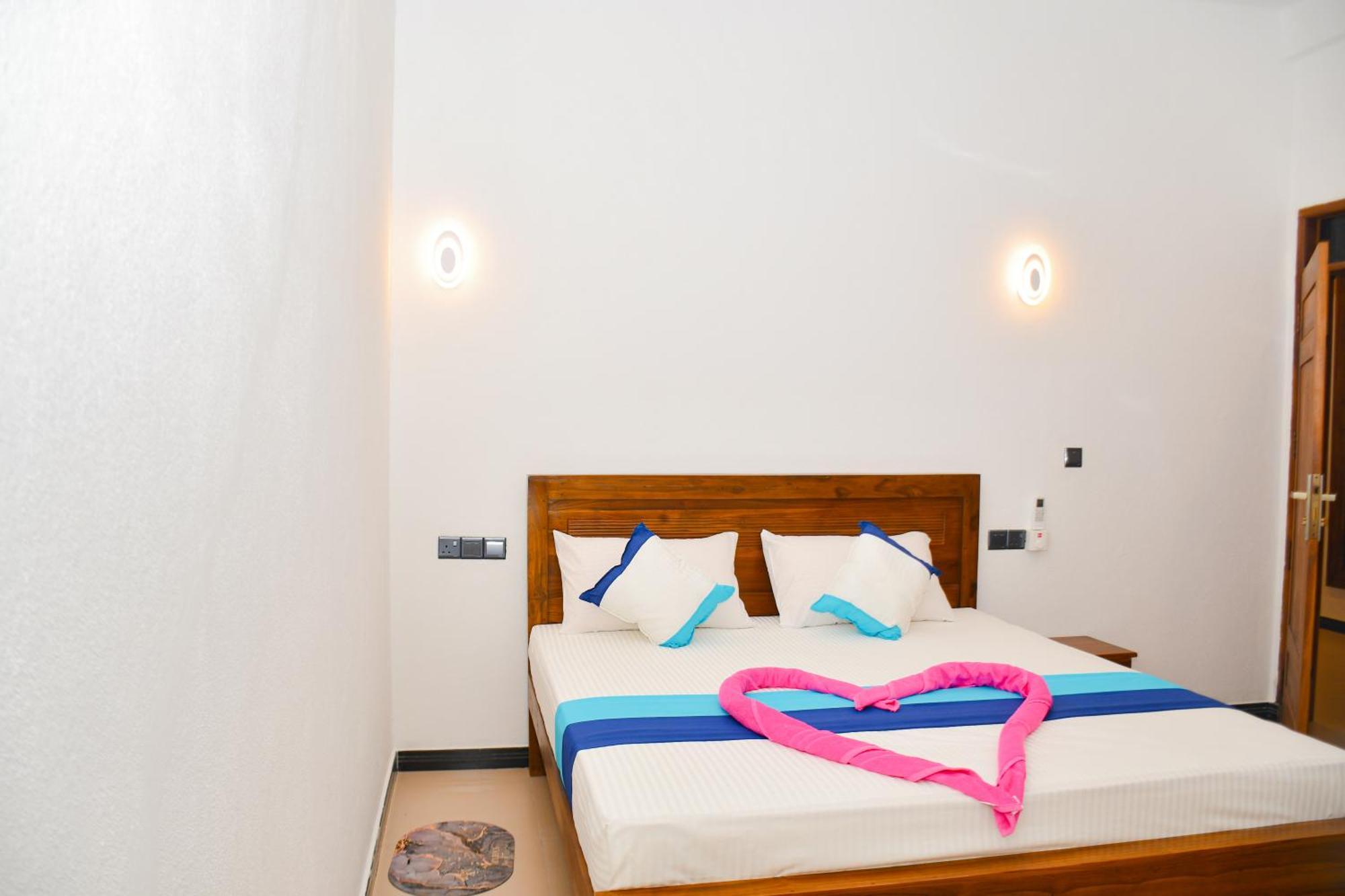 Ocean Grace Bed & Breakfast Аругам Бей Екстериор снимка